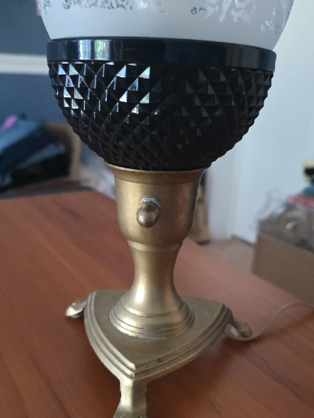 Antique-Style Brass Table Lamp with White Frosted Globe